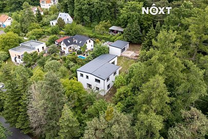 Prodej domu rodinný 249 m² pozemek 1057 m², Řevnice